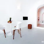 Traditional Cave With Jacuzzi, Terrace And Sea View - Sando