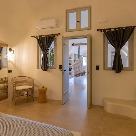 Sando Traditional Cave With Jacuzzi And Sea View Villa